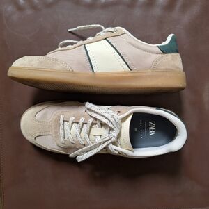 by Zara - Women's Trainer Beige and Green Sneakers
